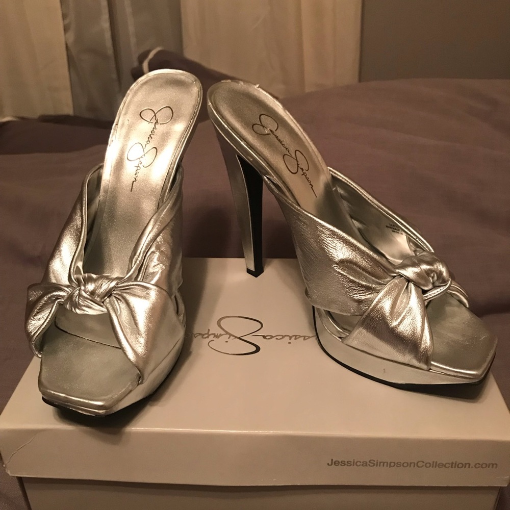Jessica Simpson “Sally” Silver Metallic Heels